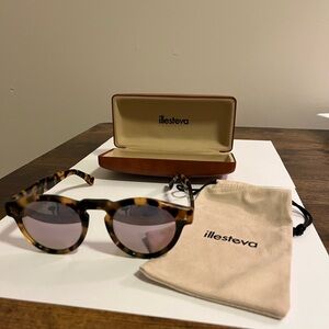 illesteva Leonard Brown Tortoise Sunglasses with Rose Mirrored Lenses